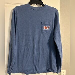 Men’s small Vineyard Vine blue long sleeve football shirt